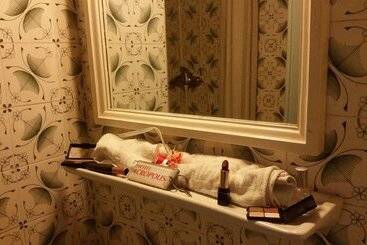 Отель Acropolis