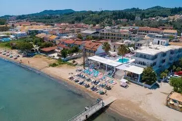 Hotel Paralia Studios