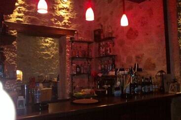 Mikros Gialos Apartments