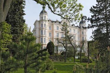 Hotel Bristol Palace