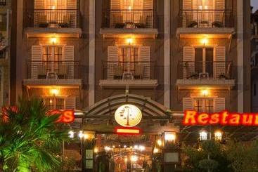 בית מלון כפרי Greek House