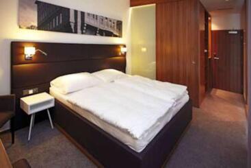 Отель Konference Park