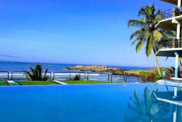 Hotel Newton S Neelakanta Boutique Beach Resort