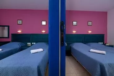 Hotel Studios Paradise