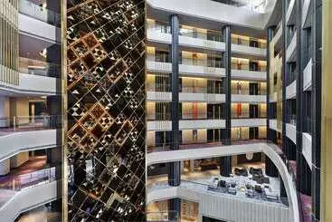 Alrayyan Hotel Doha, Curio Collection By Hilton