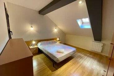 Apartamentos Pantebre 3000