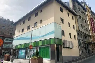 Apartamentos Pantebre 3000