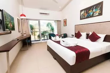 Hotel 7 Apple Resort  Lonavala
