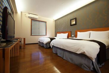 تختخواب و صبحانه Cypress House