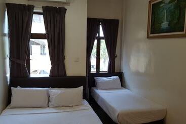 Hotel Ferringhi Heritage Budget