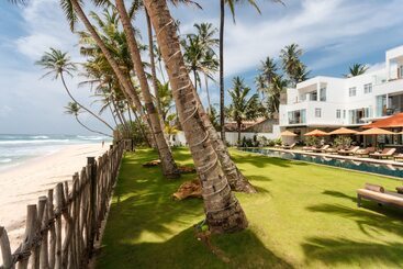 Hotel Kk Beach