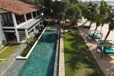 Lantern Boutique Hotel By Reveal