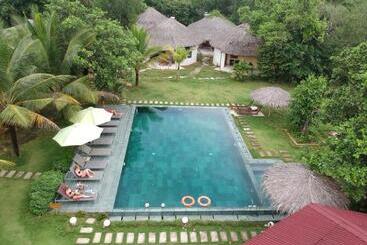 酒店 Ninila Fruit Farm Bungalow