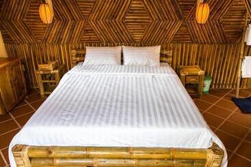 هتل Ninila Fruit Farm Bungalow