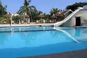 Marcosas Cottages Resort
