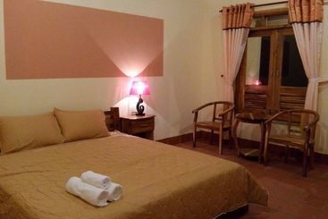 Thuyhouse Resort