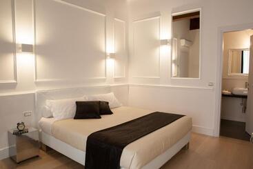 هتل Guicciardini 24