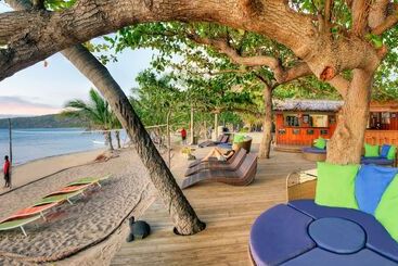 בית מלון כפרי Mantaray Island Resort