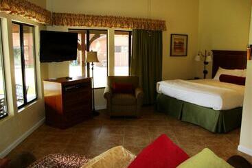 בית מלון כפרי Roundhouse Resort