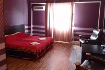 Hotel 444