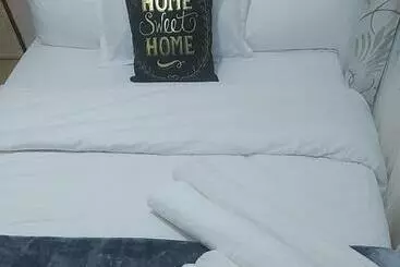 هتل آپارتمان Mabillionaire Airbnb