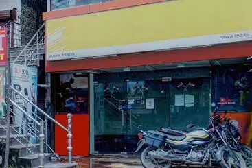 Oyo Flagship Hotel Priyadarshi Inn
