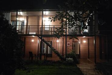 پانسیون Svezhest/свежесть