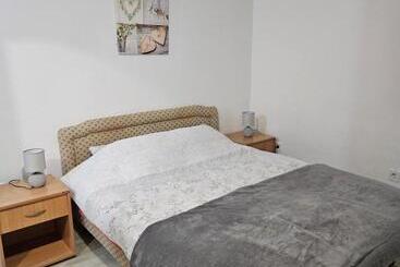 پانسیون Apartmani Račeta