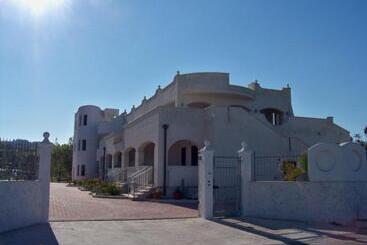 هتل آپارتمان Residence Nettuno