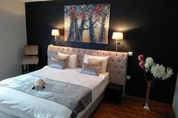 Les Suites De Genève  Hotel De L Allondon