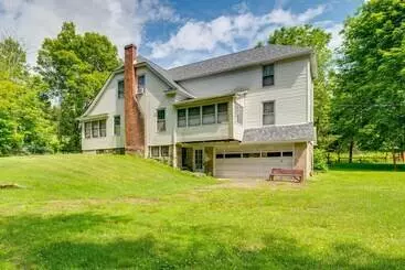 Mökkimajoitus Clifford Home ~ 8 Mi To Elk Mountain Ski Resort!