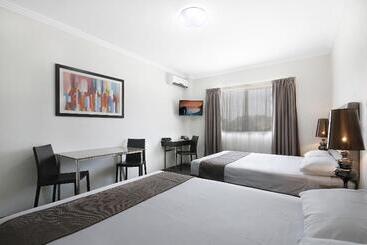 ホテル Valuesuites Penrith