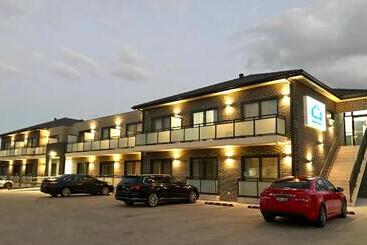 Отель Valuesuites Penrith
