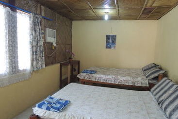 بنسيون Kawayan Marine Village Beach Resort