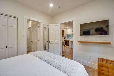 کلبه Old Town Carriage House W/ Private Patio