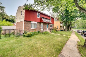 کلبه Cozy Pittsburgh Home   4 Mi To Downtown!