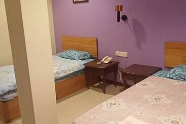 فندق Pavilion Inn