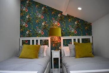 Luxury 2 Bed Cottage In Llansteffan