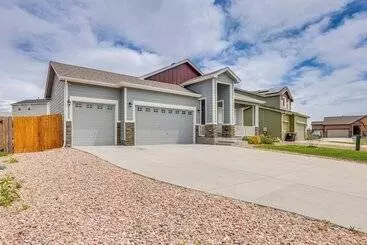 Mökkimajoitus Stunning Peyton Retreat W/ Game Room, Private Yard