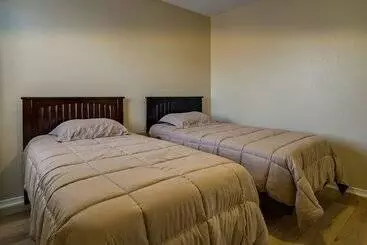 Casa Rural Sunny El Paso Home W/ Private Yard!