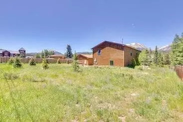Mökkimajoitus Updated Silverthorne Home W/ Hot Tub & Mtn Views!