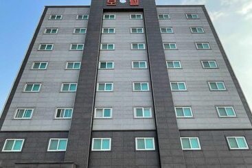 Motel Boryeong Zeus