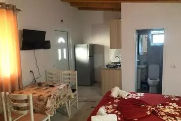 ペンション Nino S Rooms