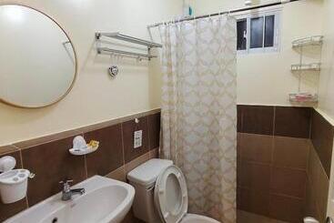 Aparthotel Rj Condotel @arezzo Place Davao