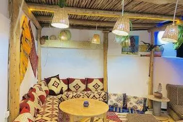 ベッドアンドブレックファースト Tizaou Guest House