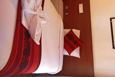 بنسيون Danna Inn