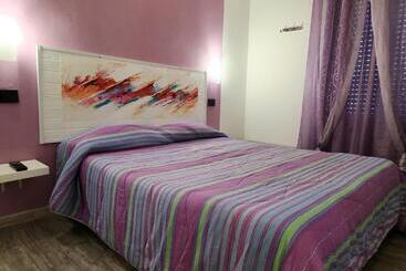 تختخواب و صبحانه Via Satta 27