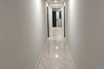 Szálloda Raaj Grand