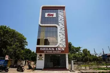 ホテル Selva Inn