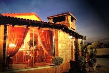 Hotel Casa Toscana Lodge